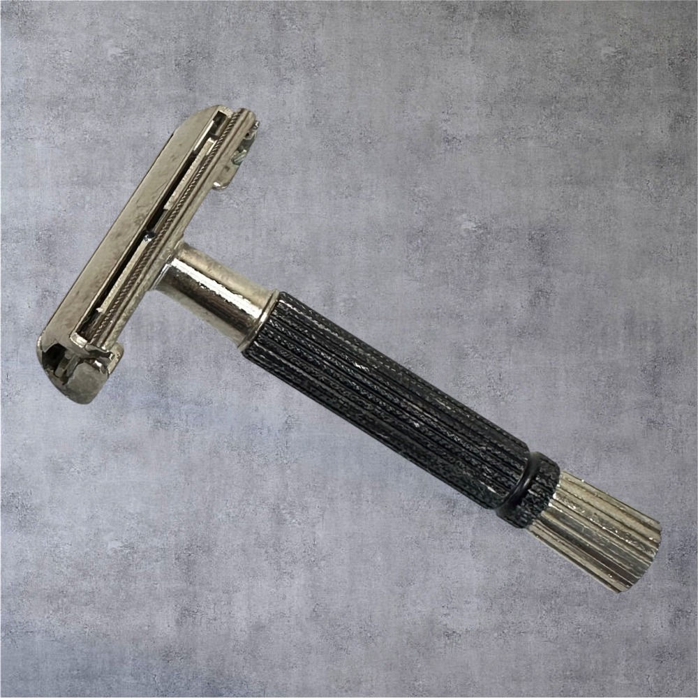 Gillette Super Speed Safety Razor Mens Black 1972 S4 Date Code USA Made